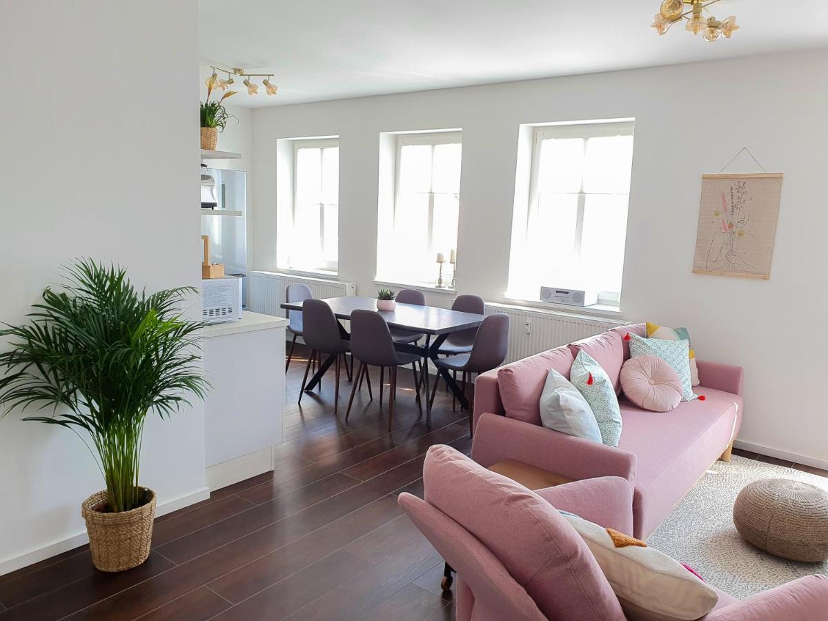 Pb Ferienwohnungen - Fewo 7 - Stilvoll Eingerichtetes Apartment Im Herzen Senftenbergs Eksteriør bilde