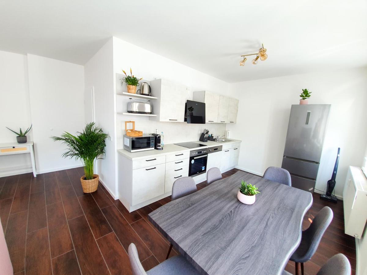 Pb Ferienwohnungen - Fewo 7 - Stilvoll Eingerichtetes Apartment Im Herzen Senftenbergs Eksteriør bilde